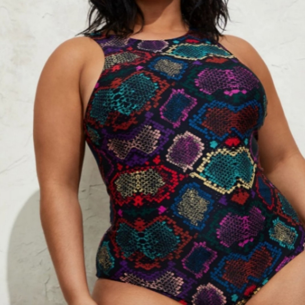 COPY - Torrid swimsuit snakeskin one piece woman's Size 3X